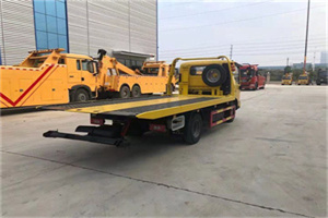 于田非事故拖车