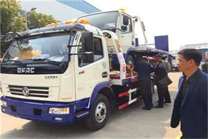 于田汽车道路救援拖车价格